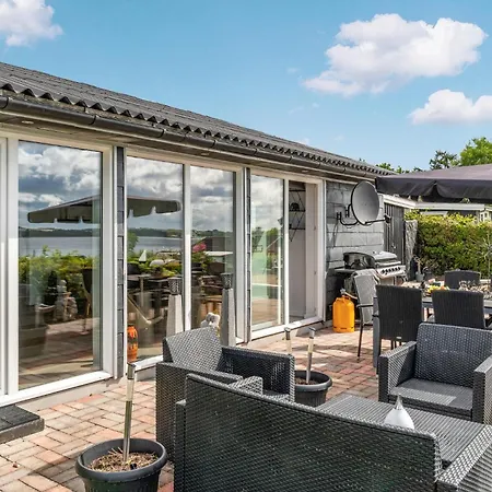 別荘 Beautiful In With Kitchen Grevinge