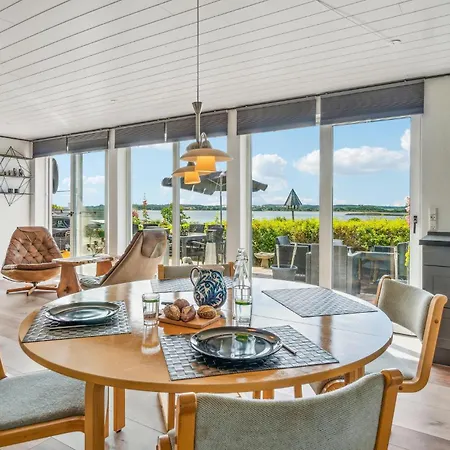 Vakantiehuis Beautiful In With Kitchen *