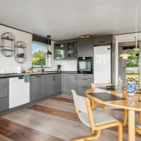 Beautiful In With Kitchen Grevinge
